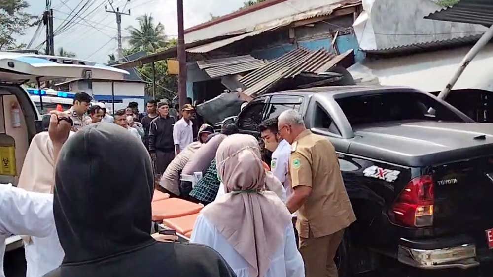 Diduga Supir Mengantuk, Begini Kronologi Kecelakaan Maut Mobil Dinas Bupati Kuningan