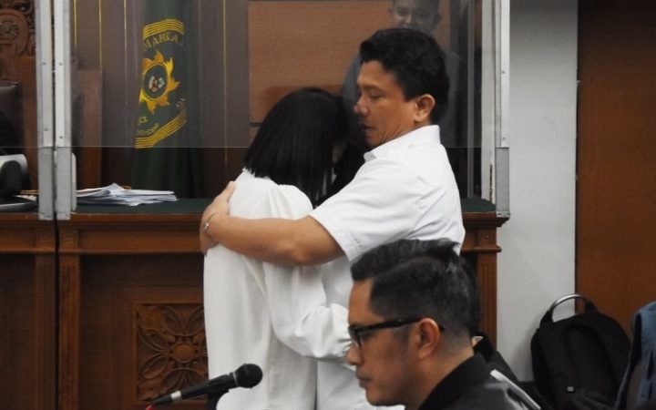 Suara Putri Candrawathi Saat Ulang Tahun Ferdy Sambo dan Saat Sidang jadi Perhatian Netizen, ‘Suaranya B