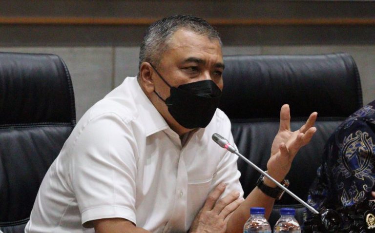 Tawari Mahfud MD jadi Cawapres Anies, Nasdem Sebut PKS Genit