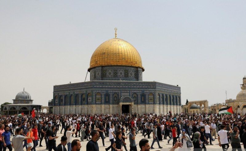 Brutal! Polisi Israel Putus Aliran Listrik Speaker Masjid Al-Aqsa Saat Azan