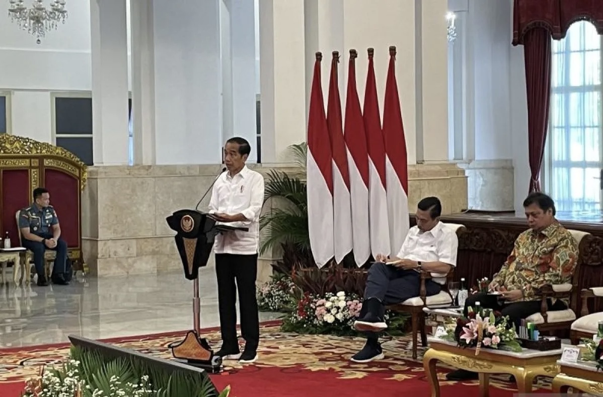 Jokowi Instruksikan Program Penyaluran Bansos Jalan Terus