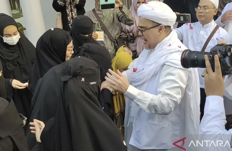 Istri Habib Rizieq Syarifah Fadlun Yahya Wafat, Jenazah Diupacarai di Megamendung