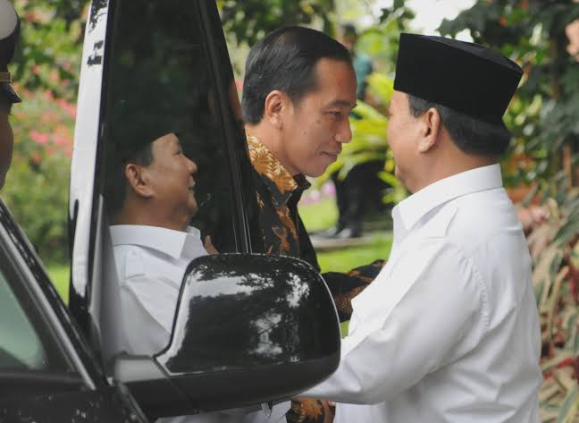 Pengamat Intelijen: Jokowi Akan Khianati Prabowo, Jadi Presiden Hanya untuk 2 Tahun