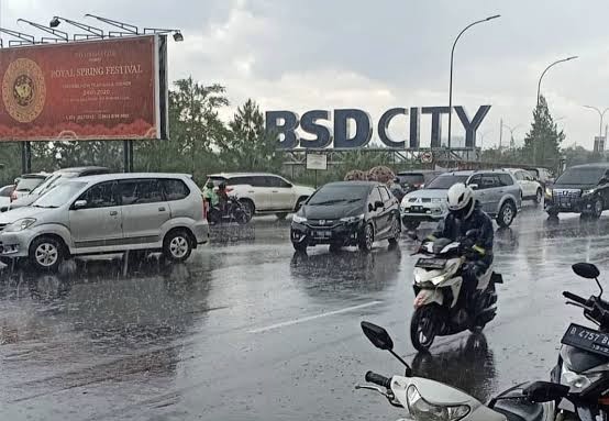 BMKG: Akan Ada Hujan Lebat, Angin Kencang, dan Petir di Kota Tangsel