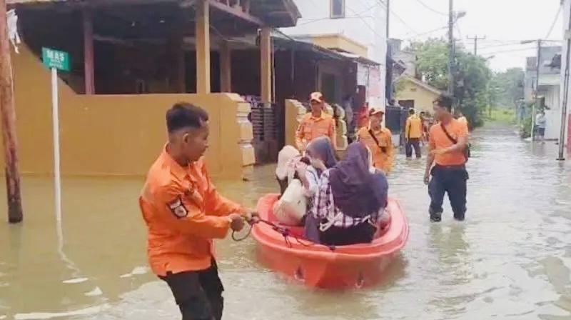 Banjir Terjang Kota Serang akibat Hujan Deras, Akses Warga Terputus