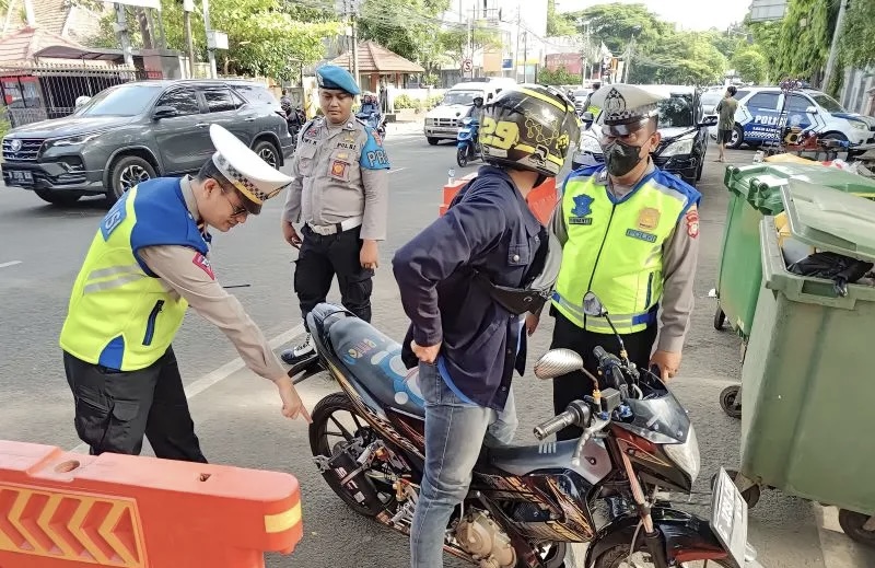 Polres Metro Tangerang Kota Tindak 81 Pengendara Sepeda Motor yang Modif Knalpot Brong