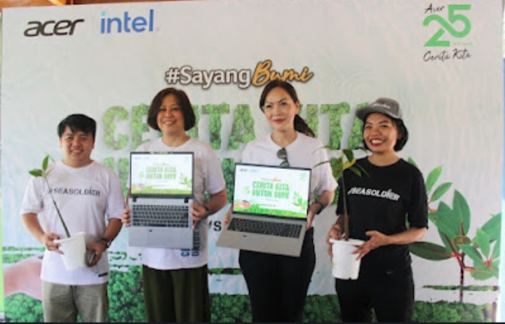 Acer Indonesia Lakukan Penanaman Mangrove di Kawasan Konservasi Wonorejo, Surabaya