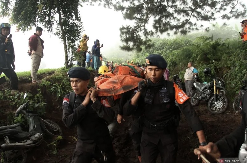 15 Korban Meninggal Dunia Akibat Erupsi Gunung Marapi, Proses Identifikasi Terus Dilakukan