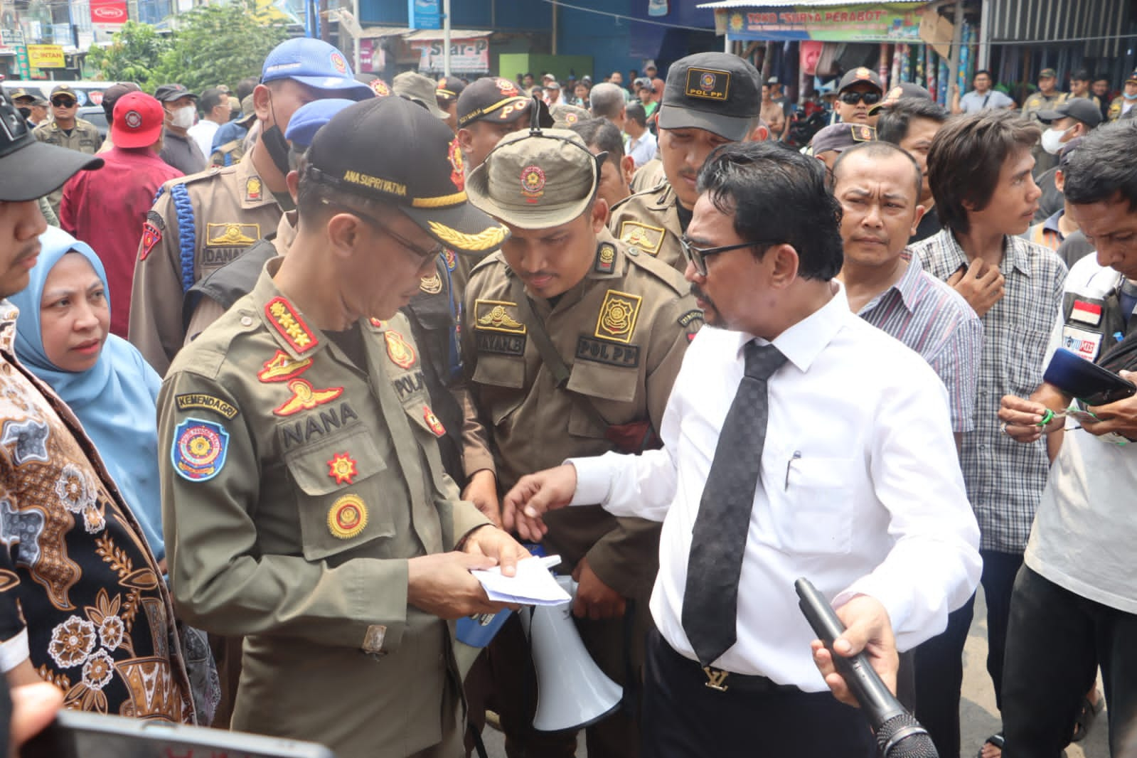 Penertiban Pedagang Pasar Kutabumi oleh Pemkab Tangerang Terus Berlanjut