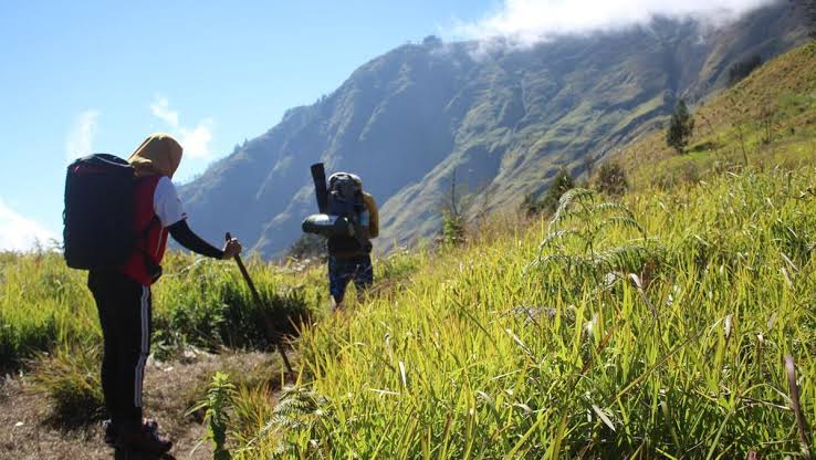 Ahli Berpengalaman Bagikan Kiat Aman Pendakian Gunung