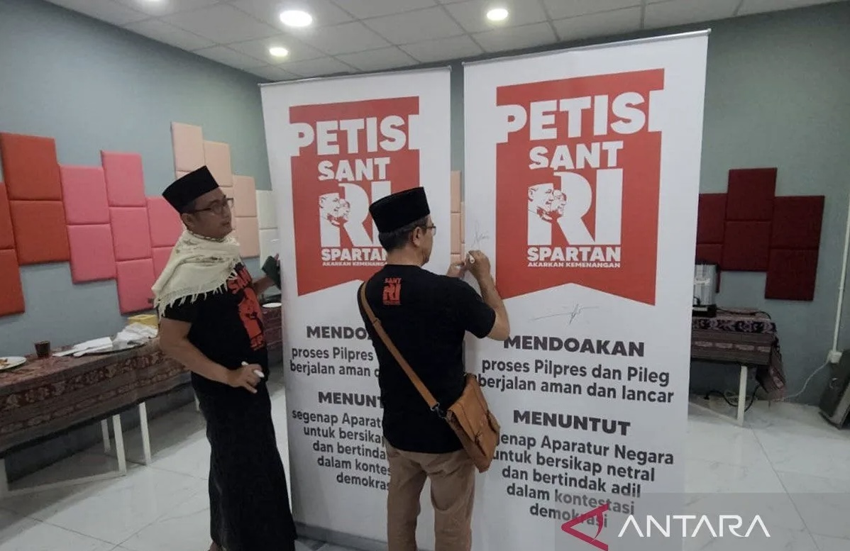 Relawan Santri Spartan Deklarasikan Dukungan, KH Budi Firmansyah: Ganjar-Mahfud Pasangan Paling Sempurna