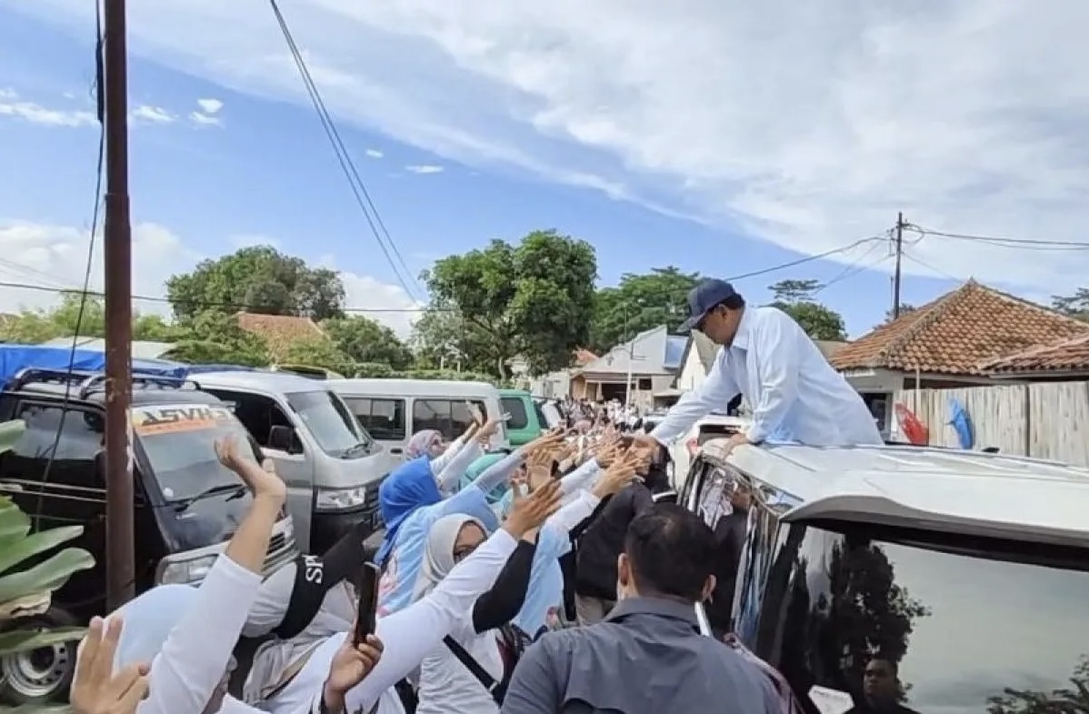 Puluhan Ribu Kaum Ibu Sambut Prabowo di Subang: Ajak ke TPS di 14 Februari