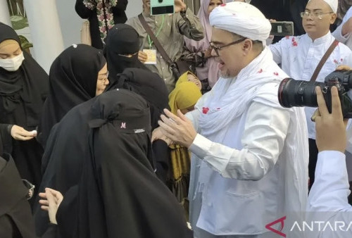 Istri Habib Rizieq Syarifah Fadlun Yahya Wafat, Jenazah Diupacarai di Megamendung