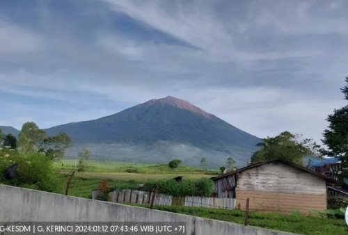 Intensitas Gempa Hembusan dan Tremor di Gunung Kerinci Meningkat, Masyarakat Diminta Waspada