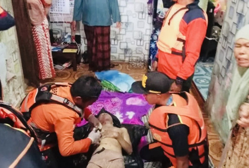 Tim SAR Banten Temukan Kakek Tenggelam di Sungai Ciberang, Dibawa Pulang ke Rumah